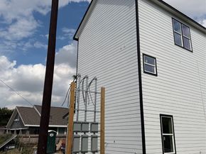 2707 Berry Street, Houston TX 77004