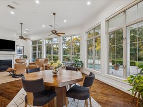 47 N Regent Oak, The Woodlands TX 77381