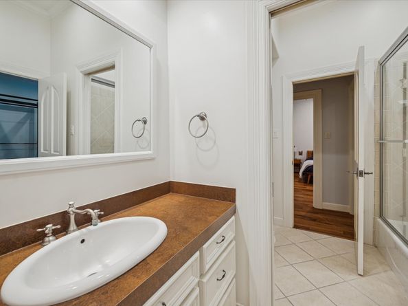 47 N Regent Oak, The Woodlands TX 77381