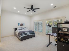 47 N Regent Oak, The Woodlands TX 77381