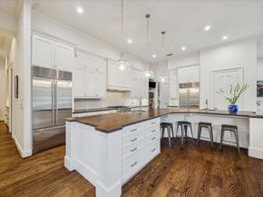47 N Regent Oak, The Woodlands TX 77381