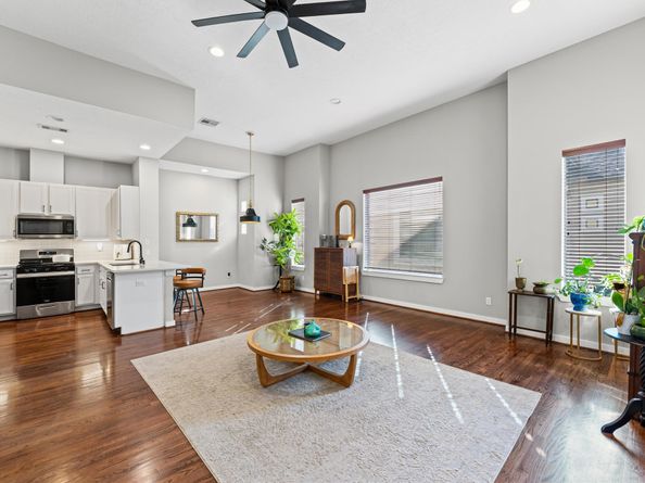 1166 Bonner Street, Houston TX 77007