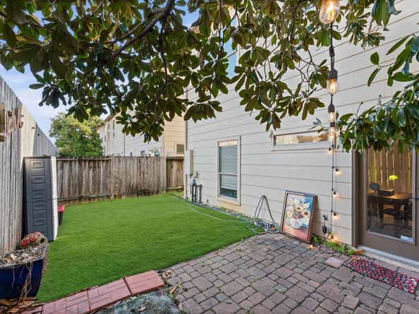 1166 Bonner Street, Houston TX 77007