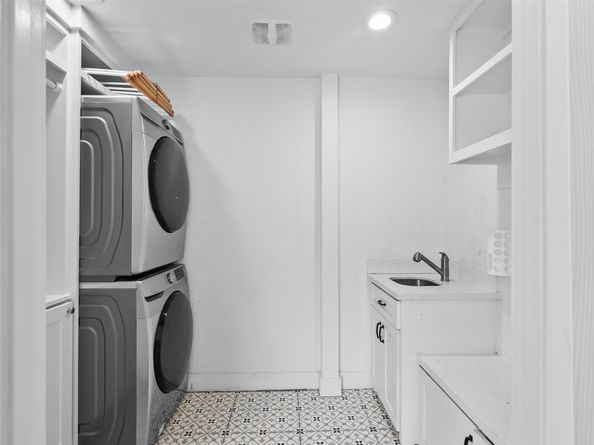 4503 Mckinney Street, Houston TX 77023