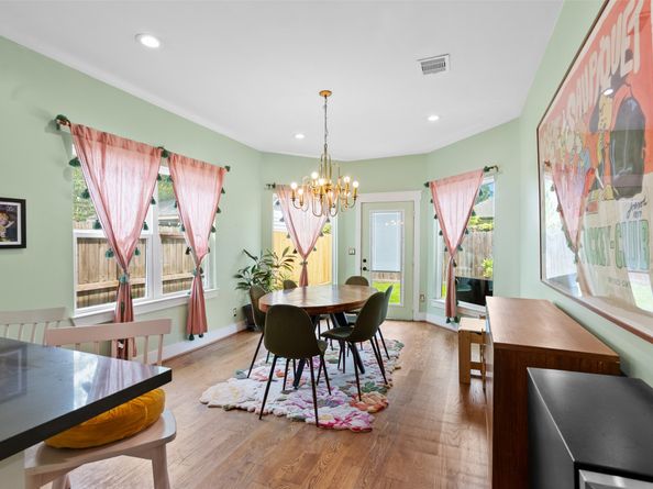 4503 Mckinney Street, Houston TX 77023