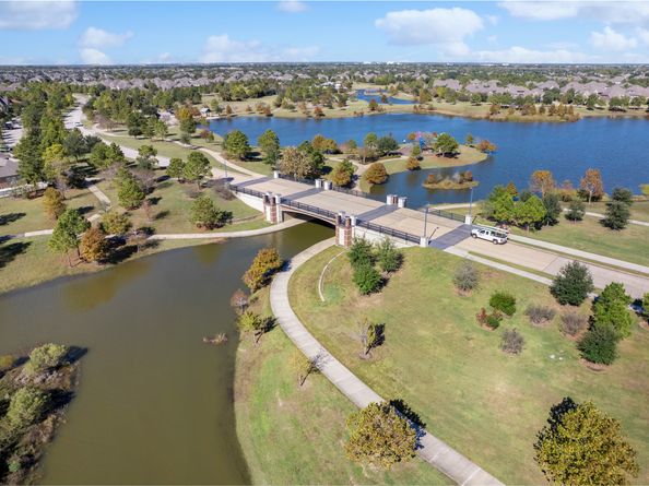 16706 Blackland Prairie Drive, Cypress TX 77433