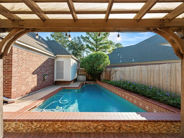 8311 Brighton Lake Lane, Houston TX 77095