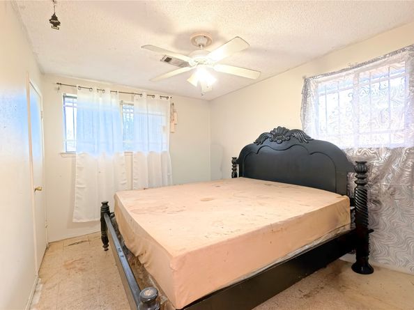 14531 Essendine Lane, Houston TX 77045