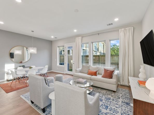 3422 Mansfield Street, Houston TX 77091