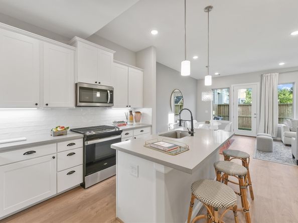 3422 Mansfield Street, Houston TX 77091