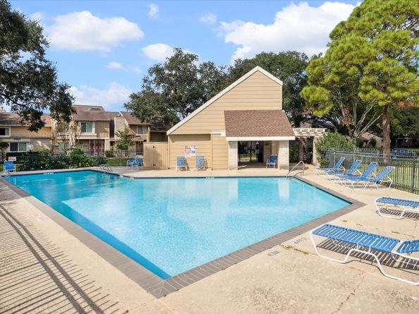 11522 Village Place Drive 81, Houston TX 77077