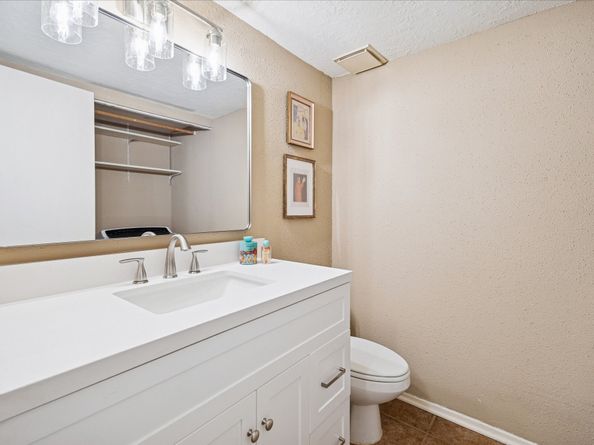 11522 Village Place Drive 81, Houston TX 77077