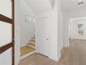 7702 West Side Villas Lane, Houston TX 77055