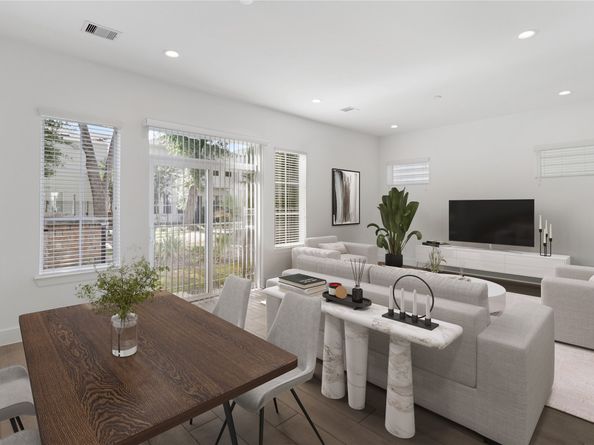 7702 West Side Villas Lane, Houston TX 77055