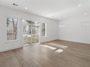 7702 West Side Villas Lane, Houston TX 77055