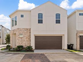 7702 West Side Villas Lane, Houston TX 77055