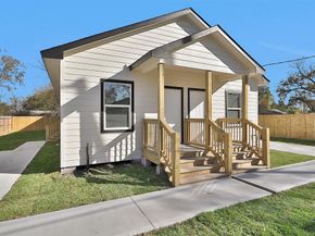 3916 Falls ST Street, Houston TX 77026