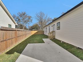 3916 Falls ST Street, Houston TX 77026