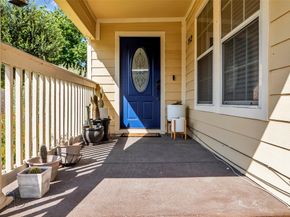 713 Mcintosh Street, Houston TX 77009