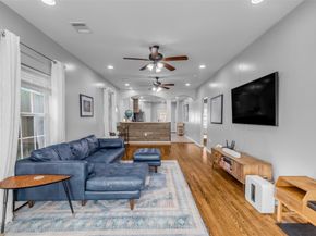 713 Mcintosh Street, Houston TX 77009