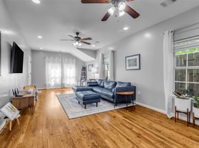 713 Mcintosh Street, Houston TX 77009