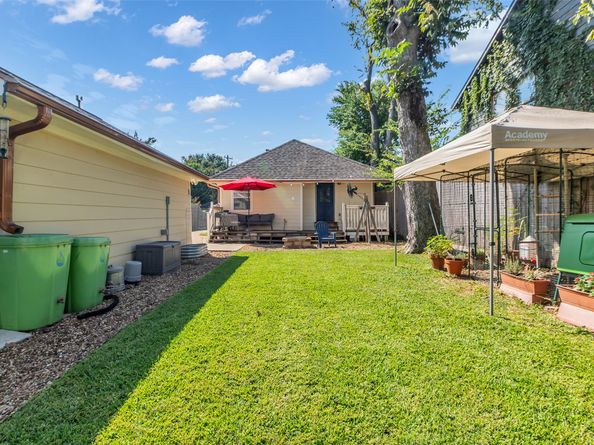 713 Mcintosh Street, Houston TX 77009