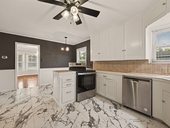 6405 Pinehurst Drive, Houston TX 77023