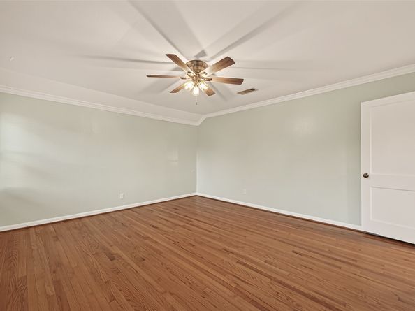 6405 Pinehurst Drive, Houston TX 77023