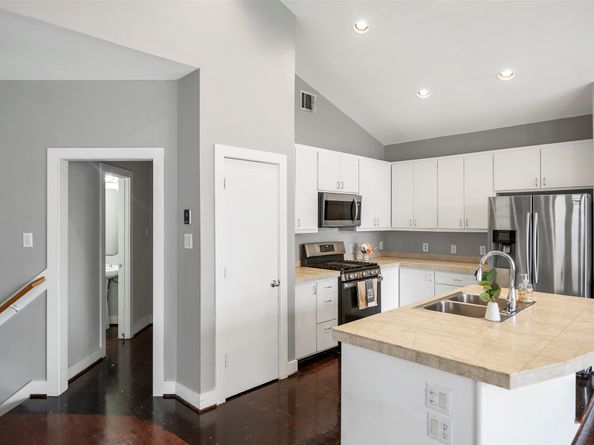 9705 Linkmeadow Lane, Houston TX 77025