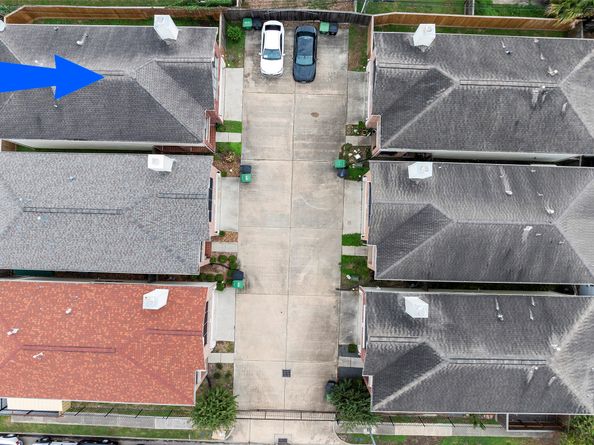 9705 Linkmeadow Lane, Houston TX 77025