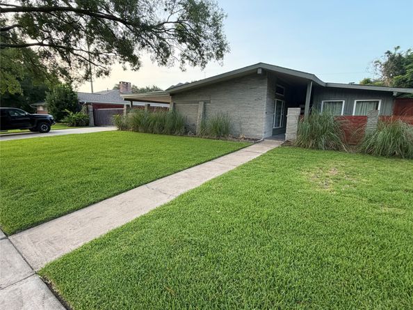 4711 Imogene Street, Houston TX 77096
