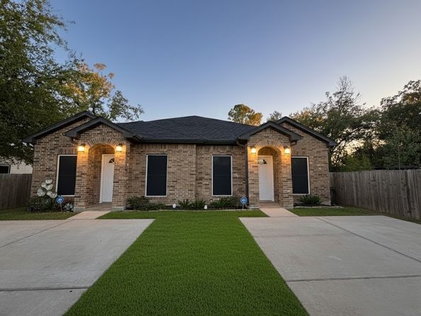 7980 Ethel Street A/B, Houston TX 77028