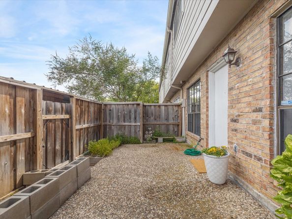 6517 Wanda Lane, Houston TX 77074