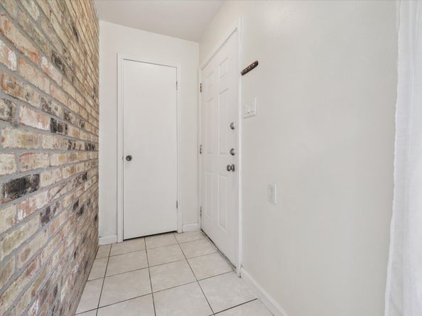 6517 Wanda Lane, Houston TX 77074