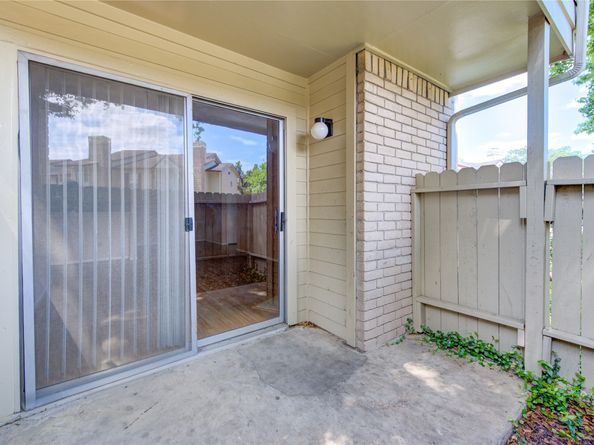 2120 El Paseo Street 619, Houston TX 77054