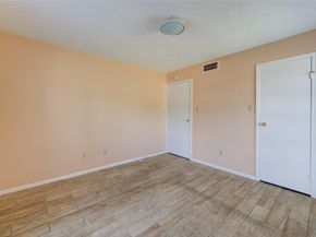 2120 El Paseo Street 619, Houston TX 77054