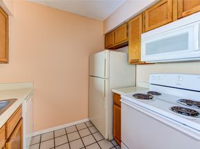 2120 El Paseo Street 619, Houston TX 77054