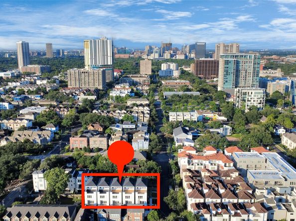 4819 Austin Street B, Houston TX 77004