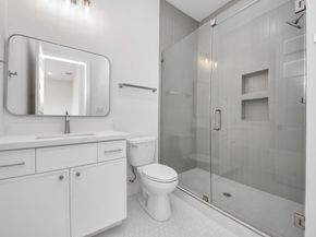 4819 Austin Street B, Houston TX 77004