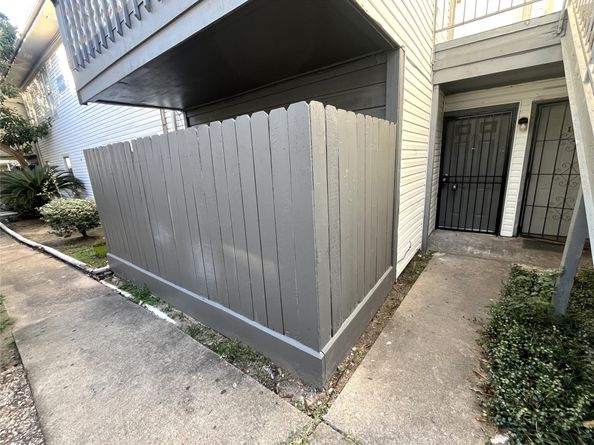 7200 Clarewood Drive 1702, Houston TX 77036