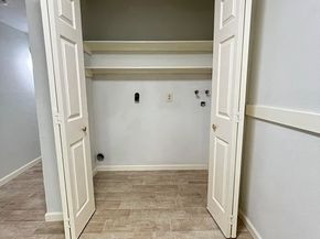 7200 Clarewood Drive 1702, Houston TX 77036