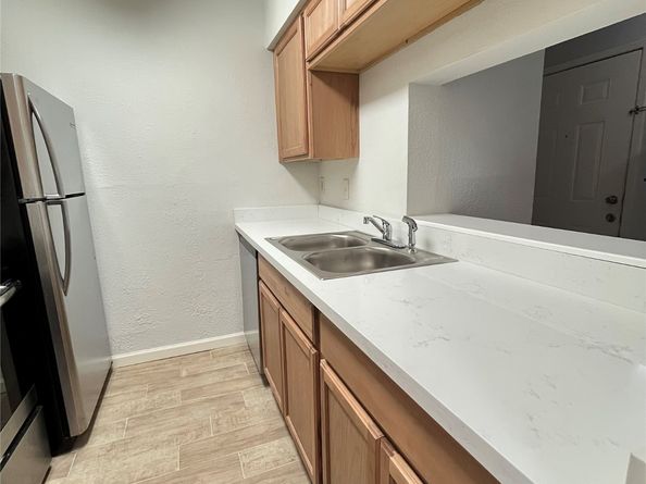 7200 Clarewood Drive 1702, Houston TX 77036