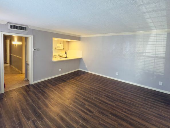 5239 Arboles Drive A, Houston TX 77035