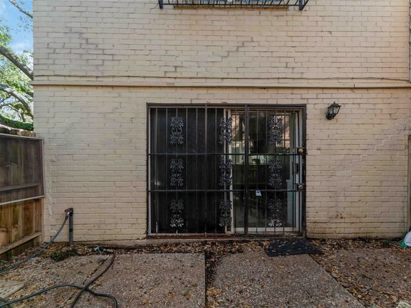 5239 Arboles Drive A, Houston TX 77035