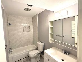 5239 Arboles Drive A, Houston TX 77035