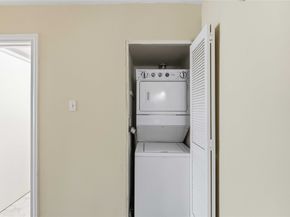 5239 Arboles Drive A, Houston TX 77035