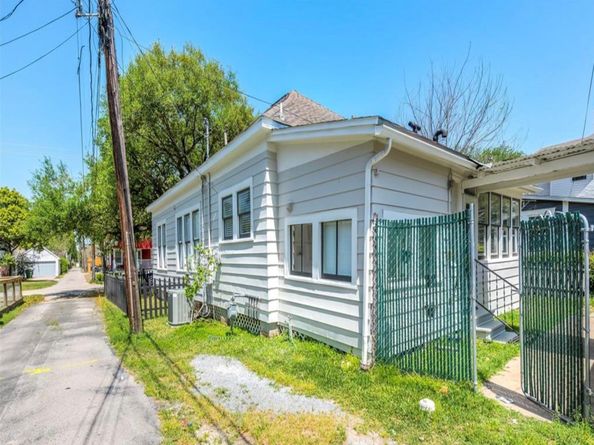 310 W 13th Street, Houston TX 77008