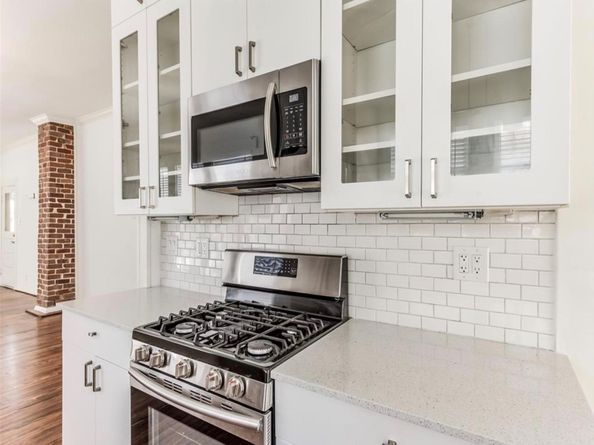 310 W 13th Street, Houston TX 77008