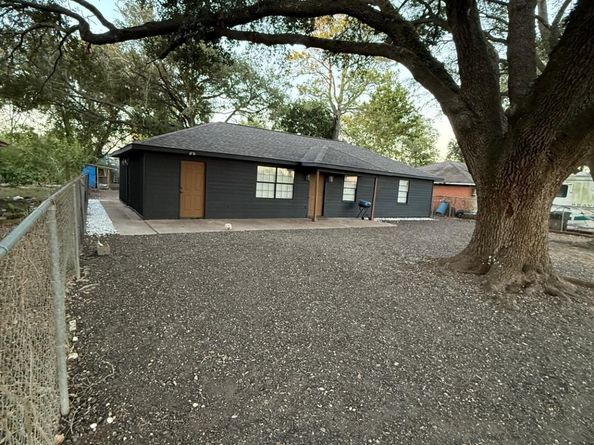 4323 Jamie Lane E, Houston TX 77048