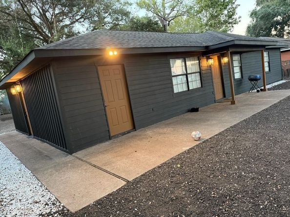 4323 Jamie Lane E, Houston TX 77048